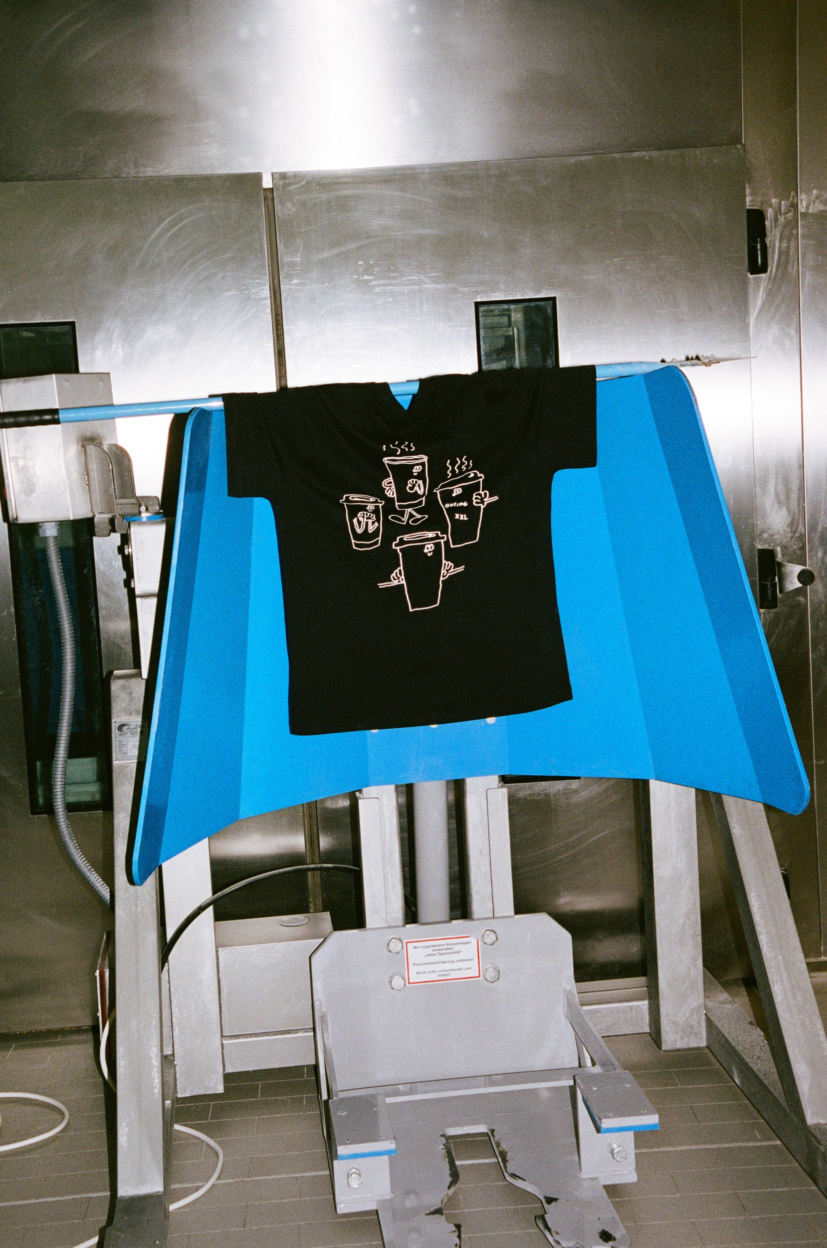 T-Shirt deep black
